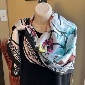 Beautiful Chico’s Scarf